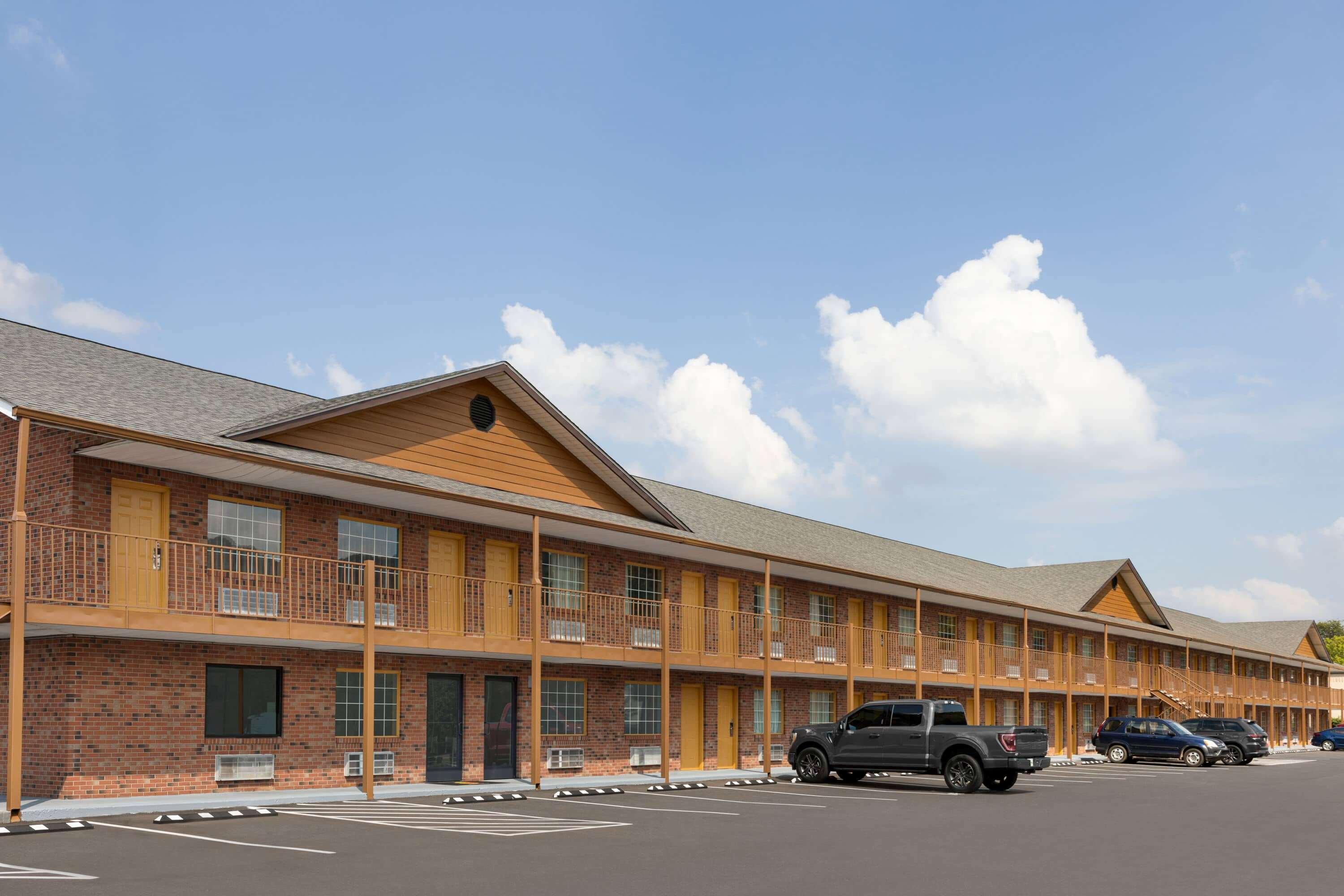 Super 8 By Wyndham Whites Creek/ Nashville Nw Area Exterior photo